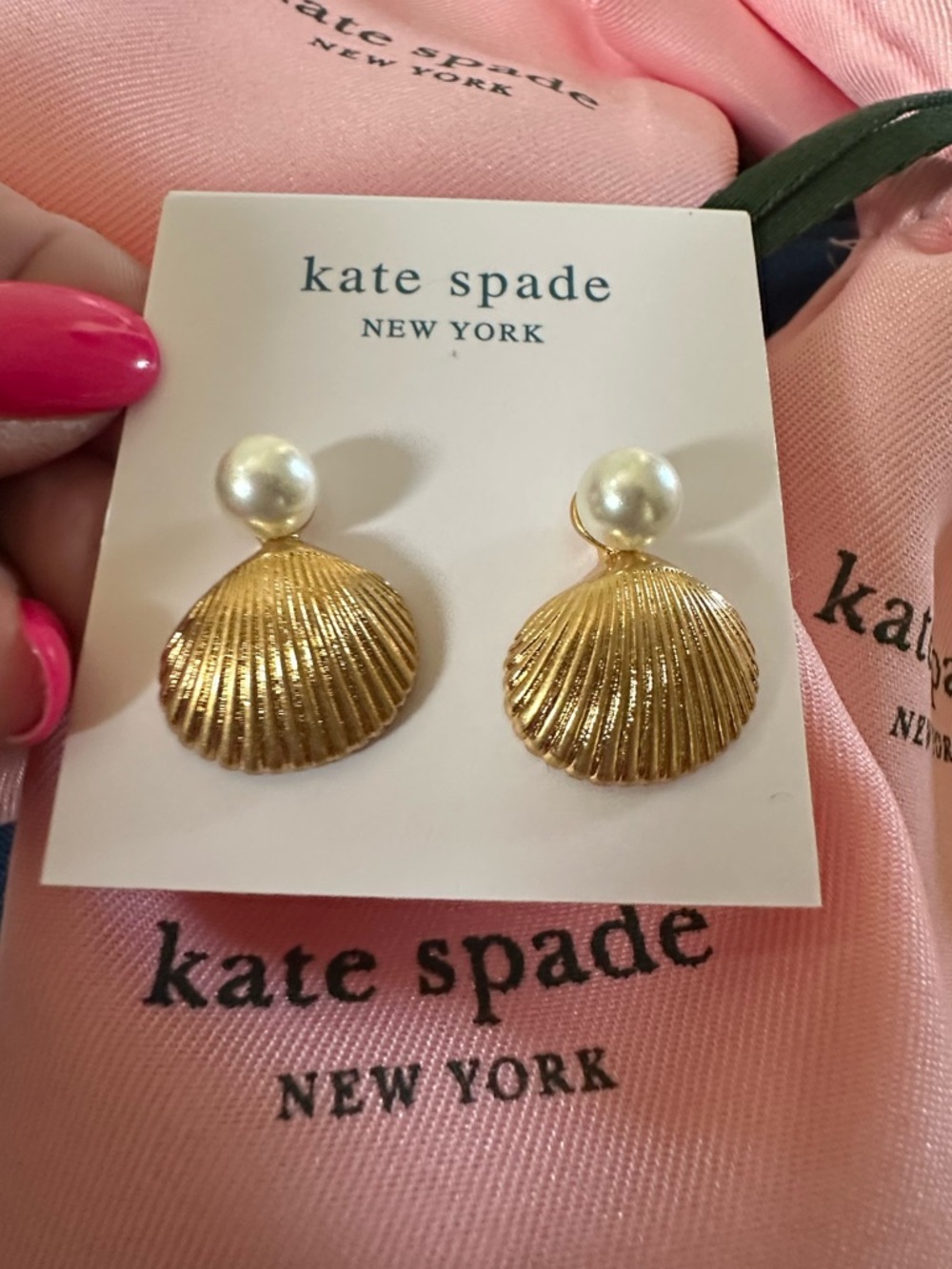 Kate Spade Reef Treasure Shell Stud Earrings NEW - Picture 1 of 11